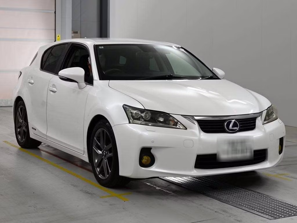 LEXUS CT200H