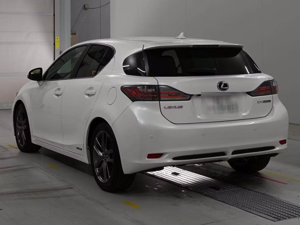 LEXUS CT200H