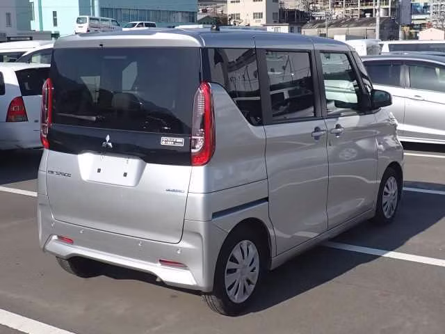 MITSUBISHI EK SPACE