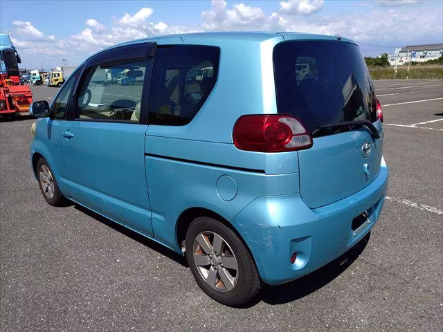TOYOTA PORTE