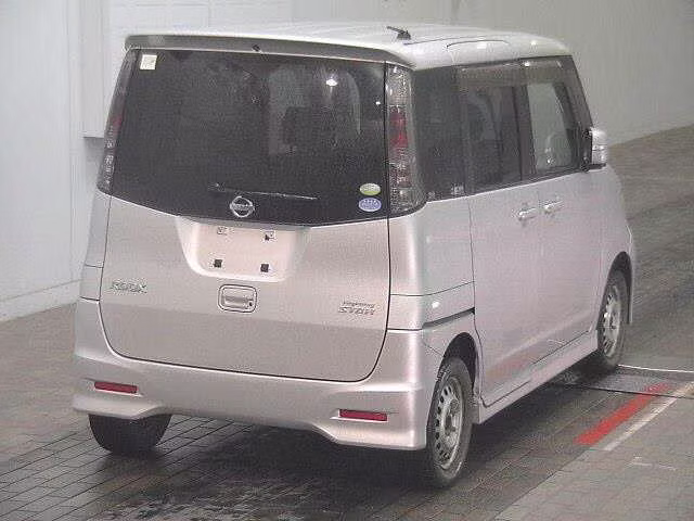NISSAN ROOX