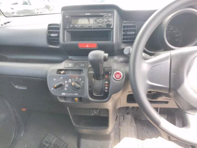 HONDA N-BOX+