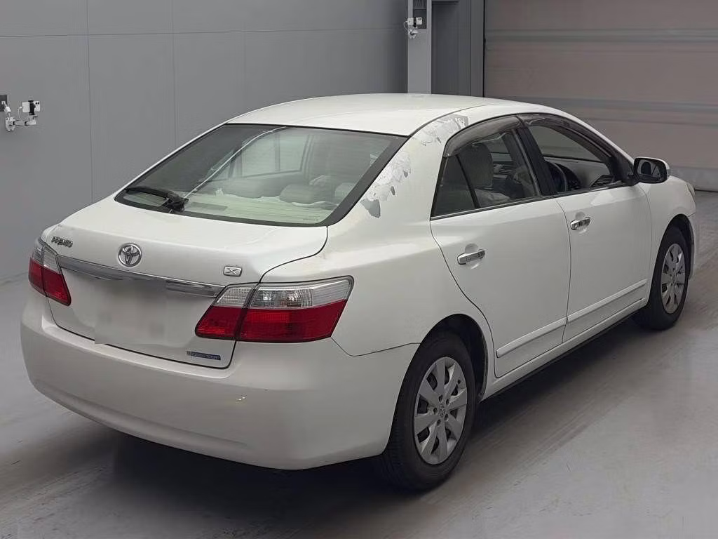 TOYOTA PREMIO