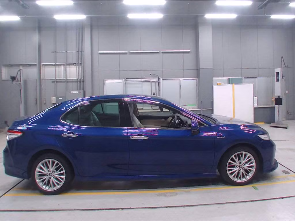 TOYOTA CAMRY