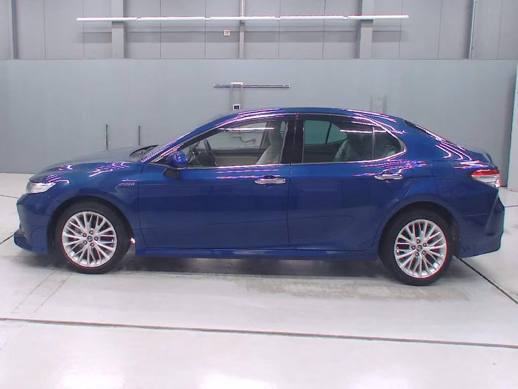 TOYOTA CAMRY