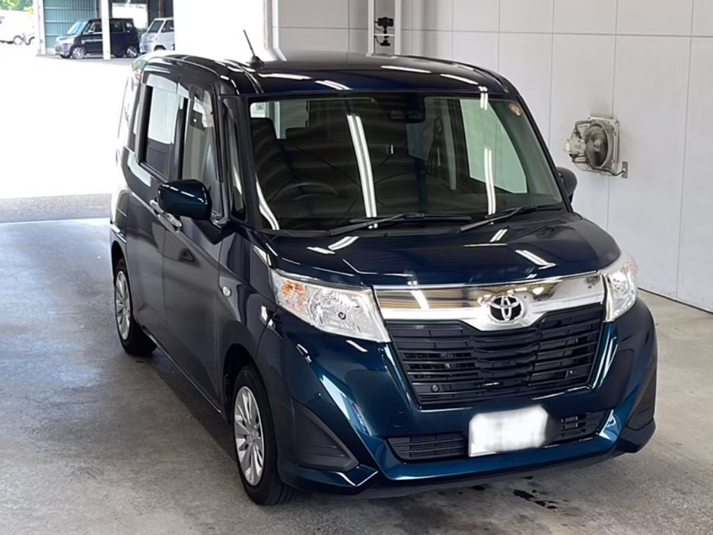 TOYOTA ROOMY