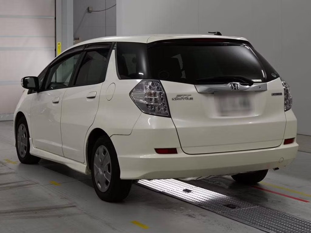 HONDA FIT SHUTTLE