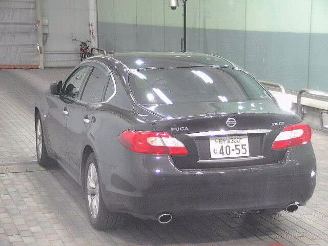 NISSAN FUGA