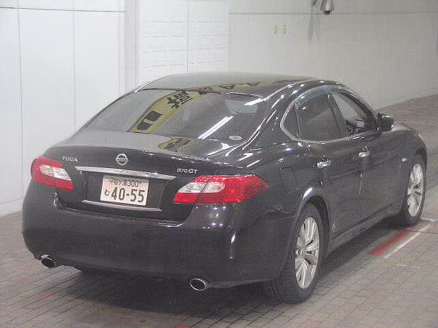 NISSAN FUGA