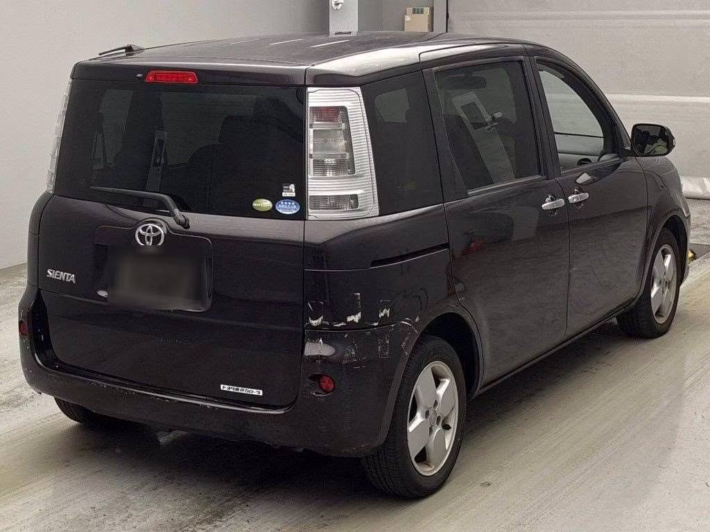 TOYOTA SIENTA