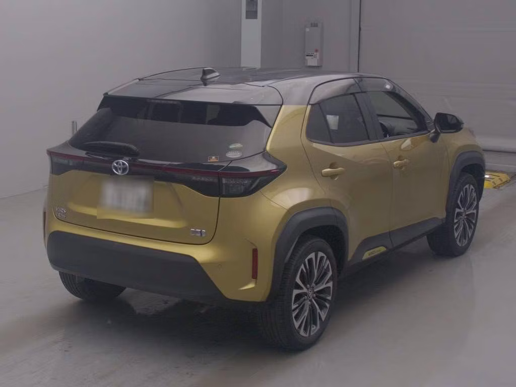 TOYOTA YARIS CROSS