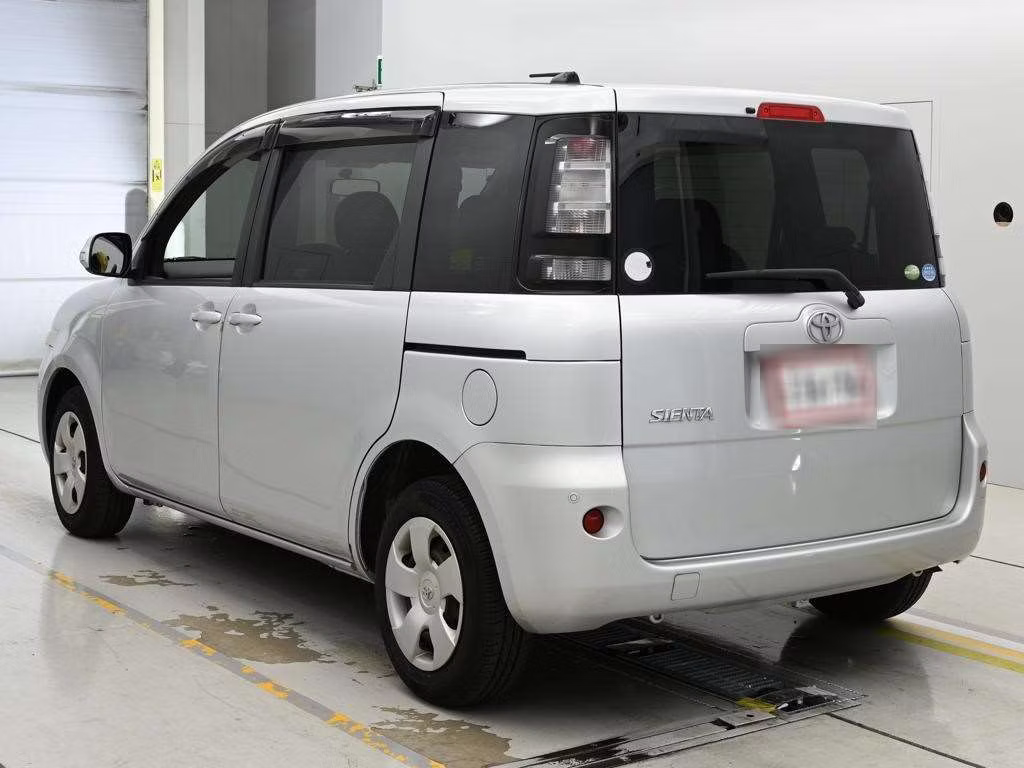 TOYOTA SIENTA
