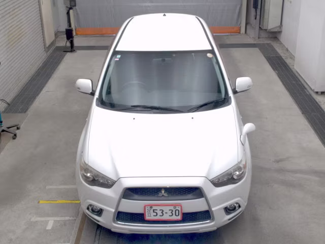 MITSUBISHI RVR