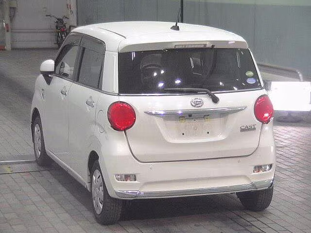 DAIHATSU CAST