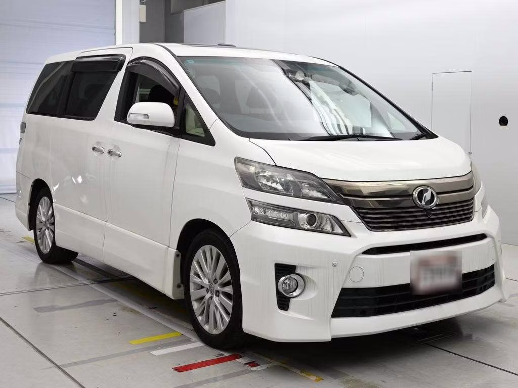 TOYOTA VELLFIRE