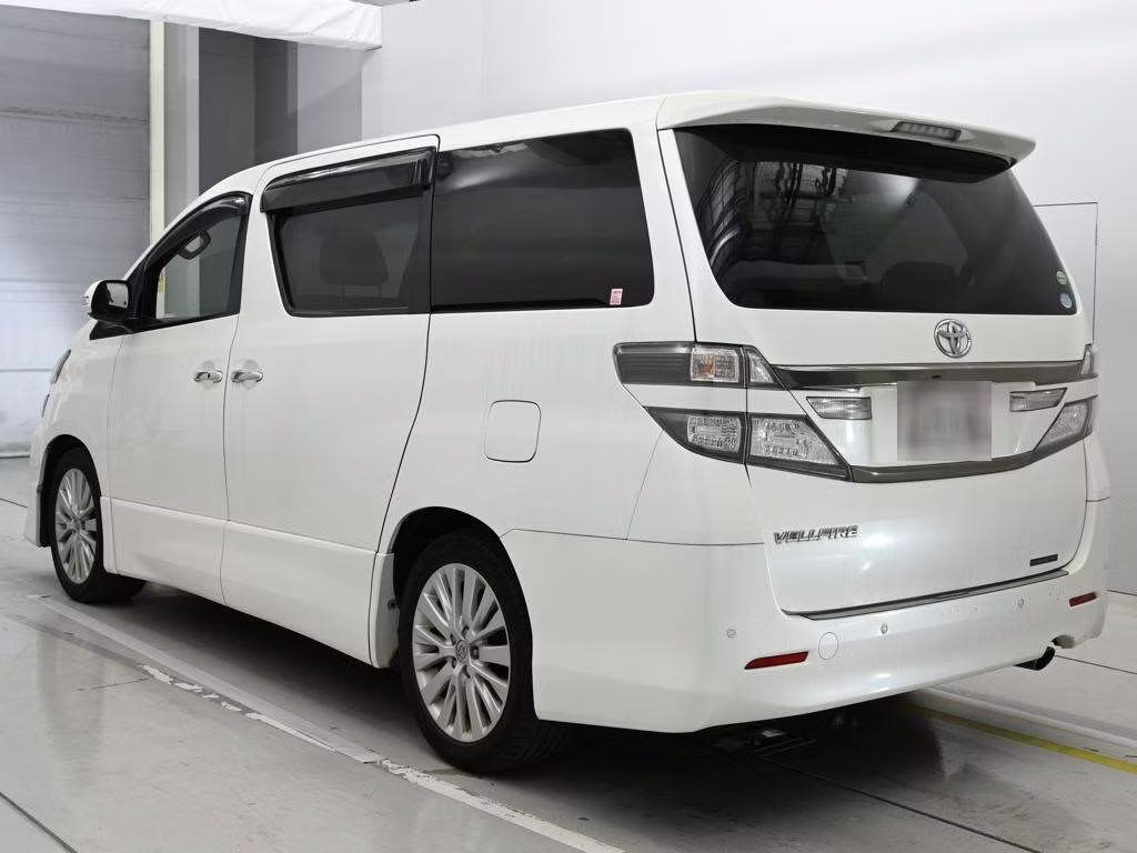 TOYOTA VELLFIRE