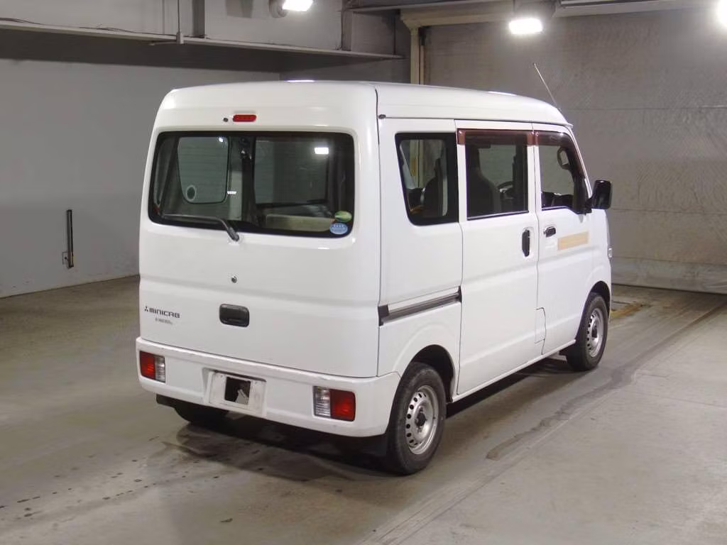MITSUBISHI MINICAB