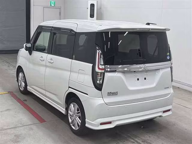 MITSUBISHI DELICA D:2