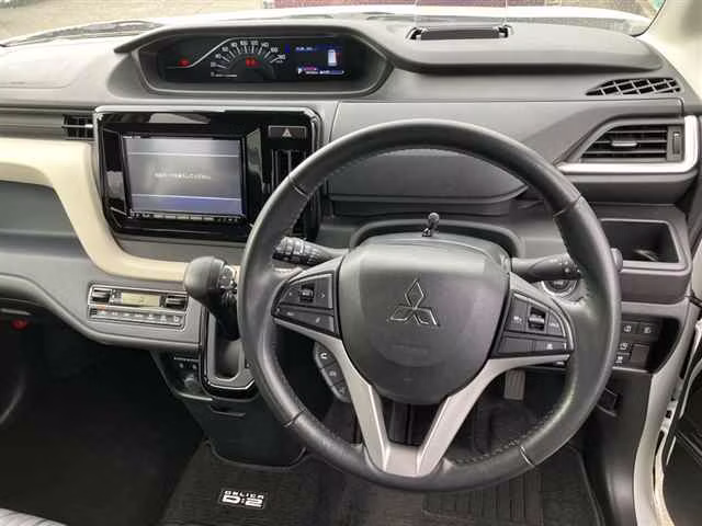 MITSUBISHI DELICA D:2