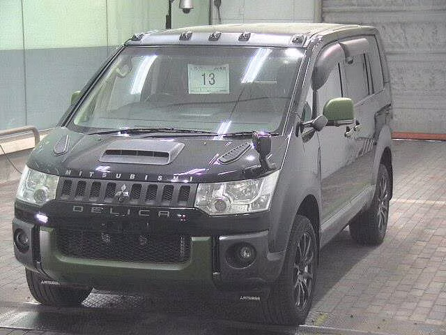 MITSUBISHI DELICA D:5