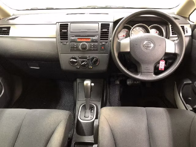 NISSAN TIIDA LATIO