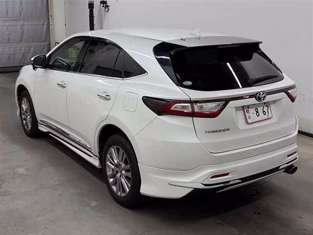 TOYOTA HARRIER