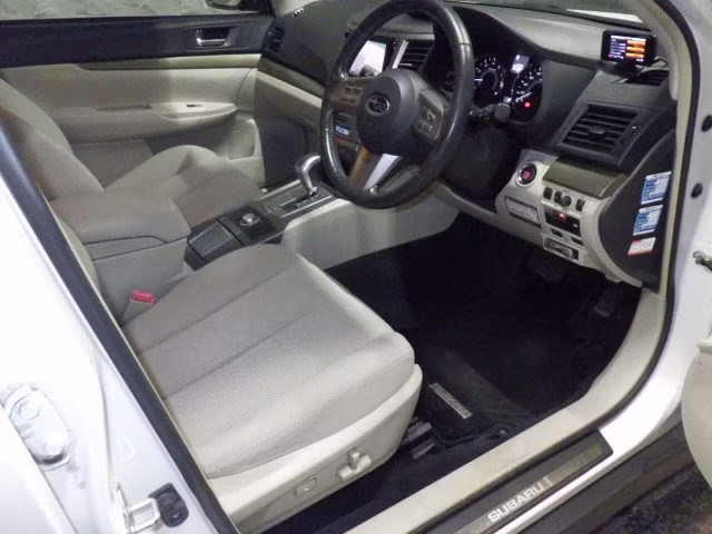SUBARU OUTBACK