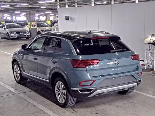 VOLKSWAGEN T-ROC