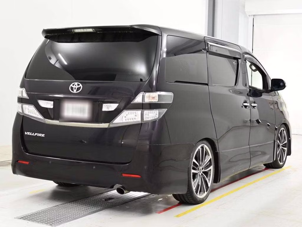 TOYOTA VELLFIRE