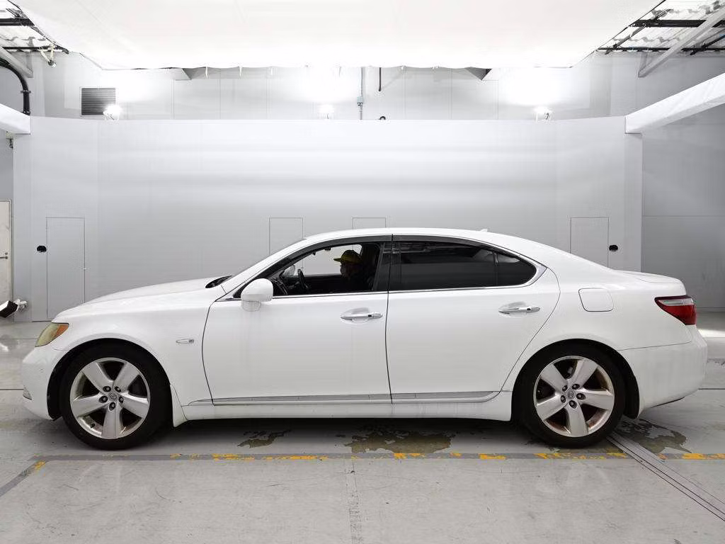 LEXUS LS460