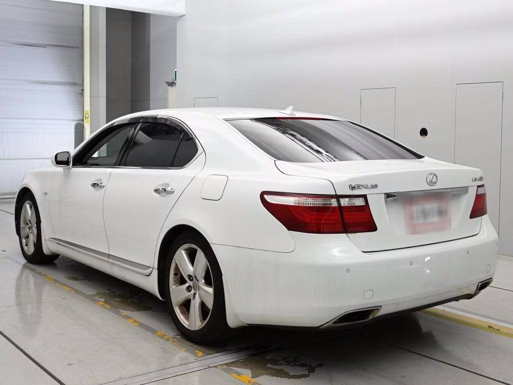 LEXUS LS460