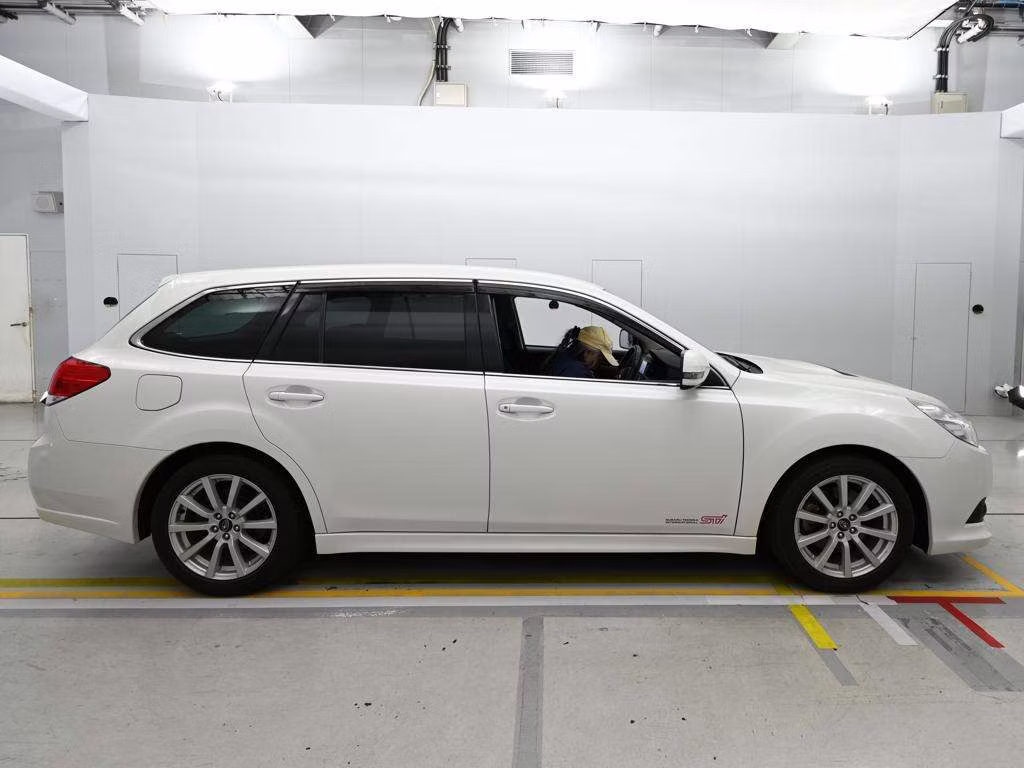 SUBARU LEGACY