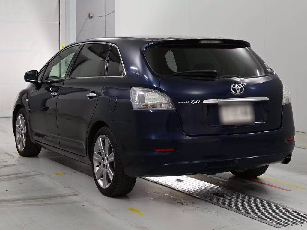 TOYOTA MARK X ZIO