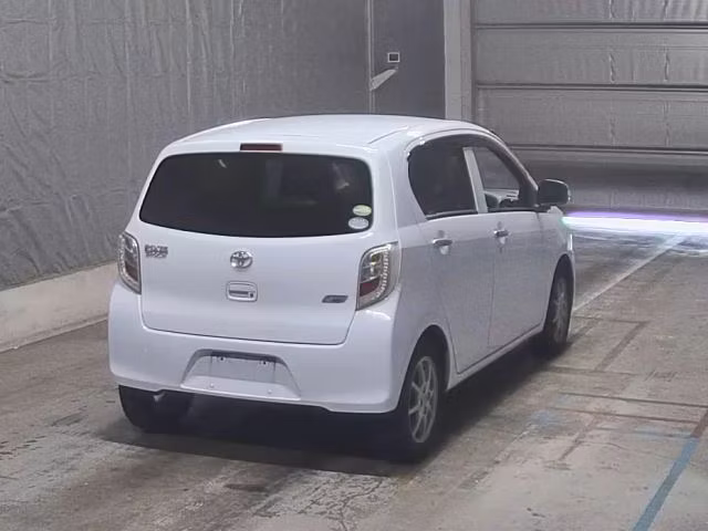TOYOTA PIXIS EPOCH