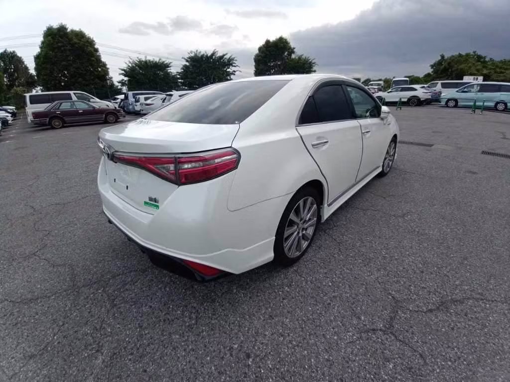 TOYOTA SAI