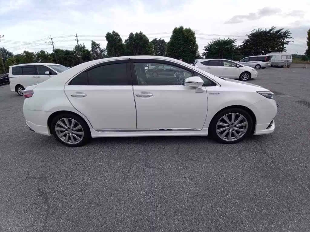 TOYOTA SAI