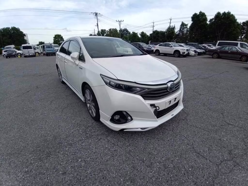 TOYOTA SAI