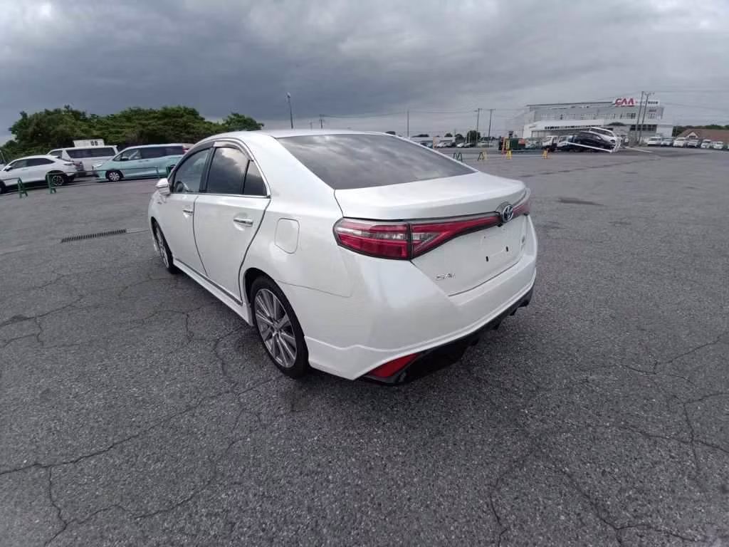 TOYOTA SAI