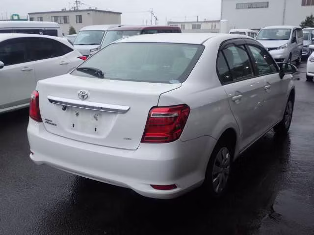 TOYOTA COROLLA AXIO