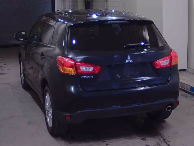 MITSUBISHI RVR