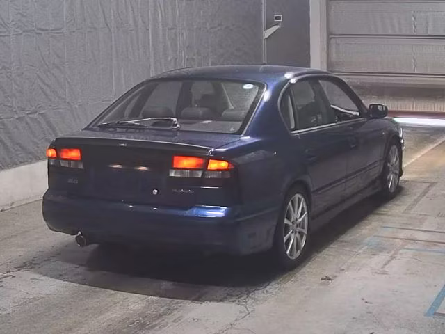 SUBARU LEGACY B4