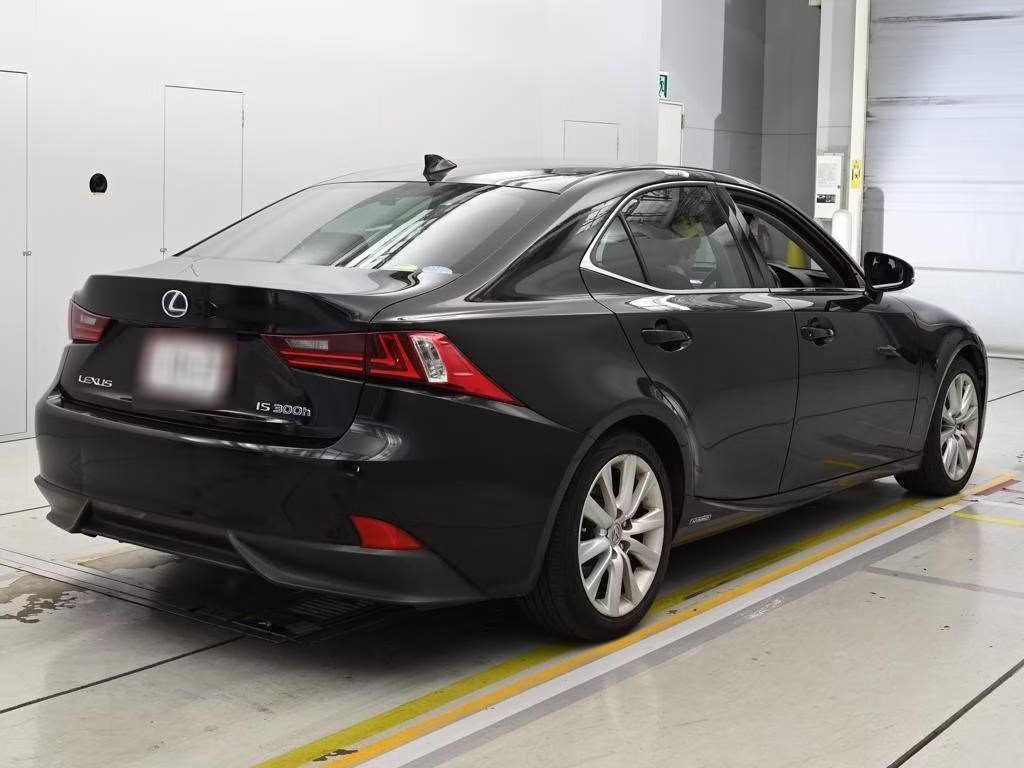 LEXUS IS300H