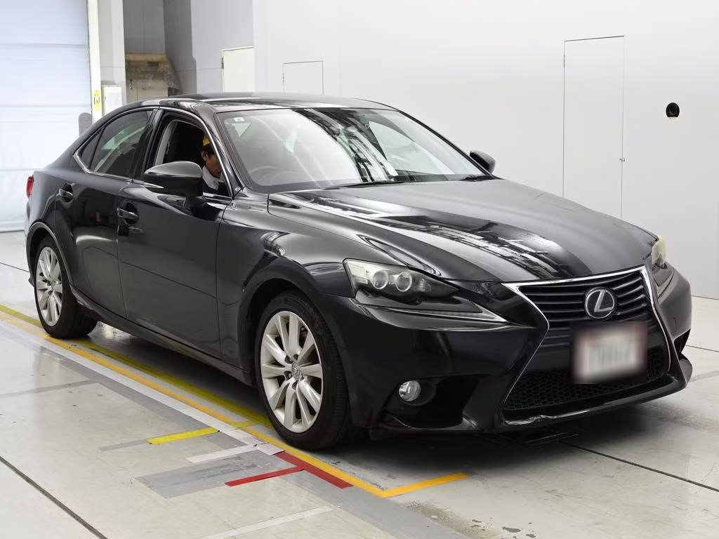 LEXUS IS300H