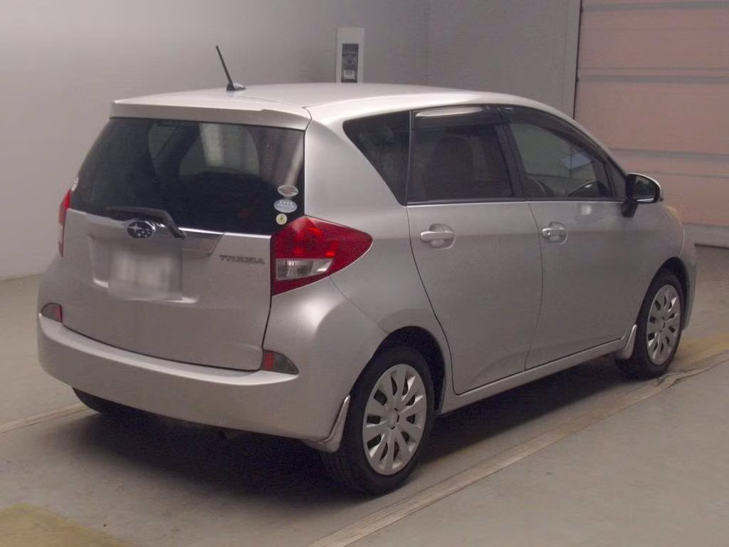 SUBARU TREZIA