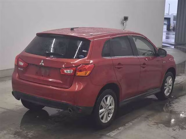 MITSUBISHI RVR