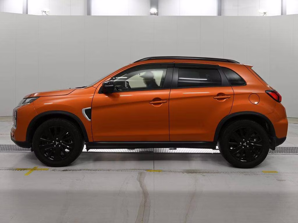 MITSUBISHI RVR