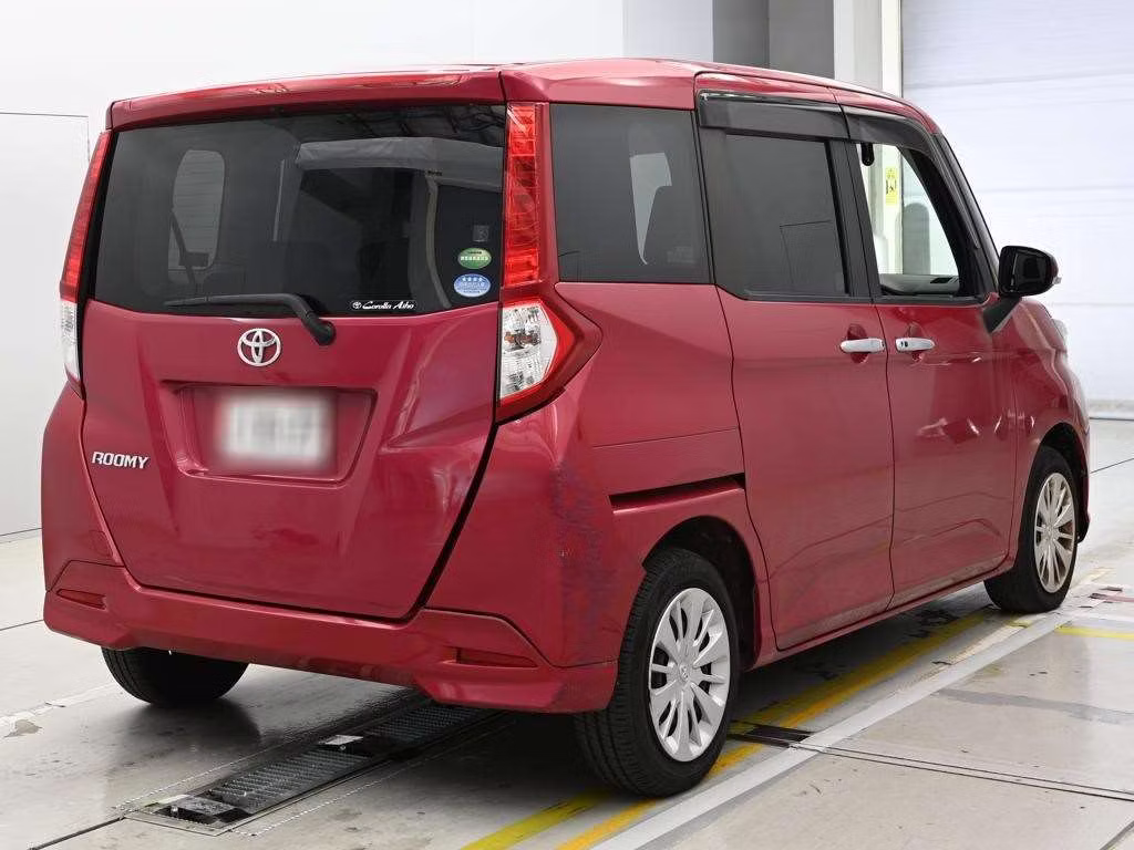 TOYOTA ROOMY