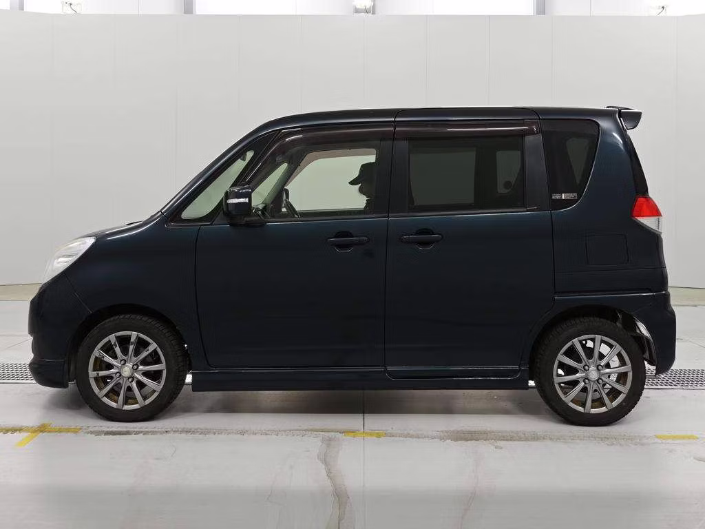 MITSUBISHI DELICA D:2