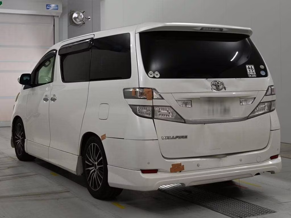 TOYOTA VELLFIRE