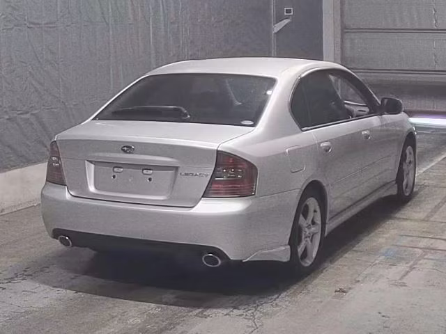 SUBARU LEGACY B4